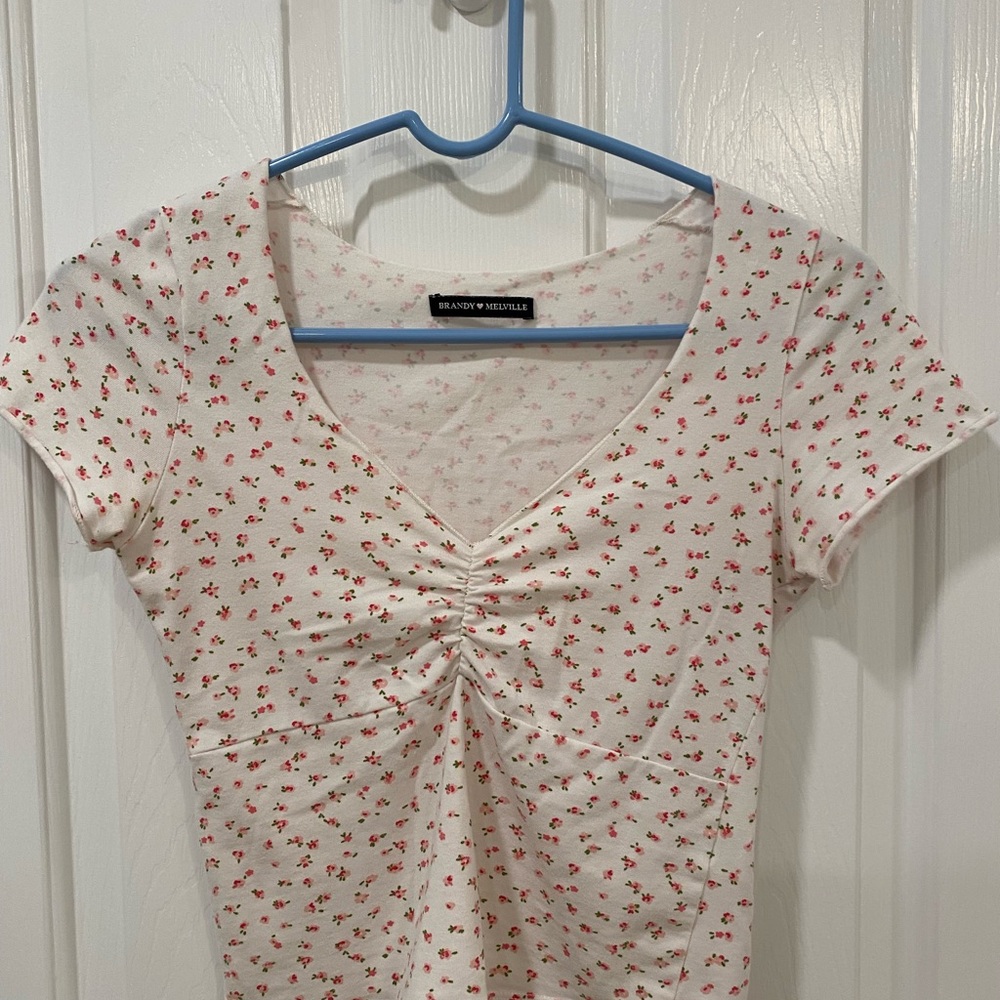 Brandy Melville - one size fits all